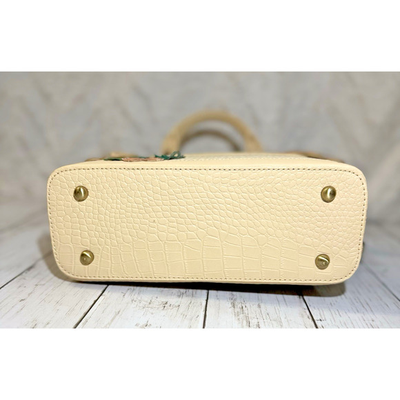 NWT Vendula Tiki Bar Grab Bag Rare Retired Beige 9"x11" Straw Crossbody Vegan - Picture 5 of 16